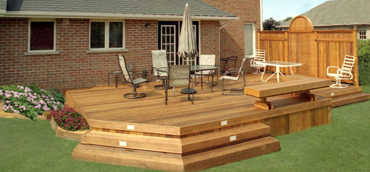 Cedar Composite Decking in Santa Monica, CA