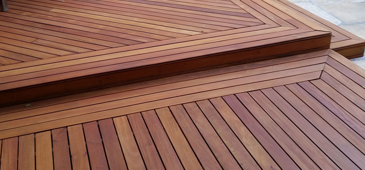 Redwood Decking Material in Santa Monica, CA